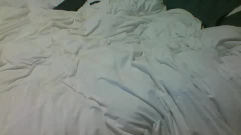 justbeing000000 online show from 06/27/26, 04:28