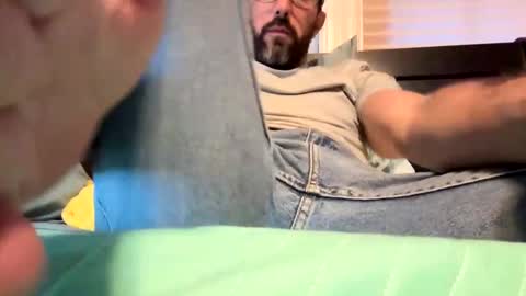 Snapshot of justcallmelaz chatting on 10/25/25, 09:53 just laz online show from 10/25/25, 09:53