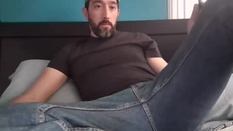 Snapshot of justcallmelaz chatting on 10/26/25, 06:25 just laz online show from 10/26/25, 06:25