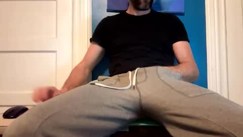 Snapshot of justcallmelaz chatting on 12/23/25, 03:37 just laz online show from 12/23/25, 03:37