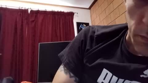 Snapshot of justforfun031 chatting on 11/17/25, 01:00 justforfun031 online show from 11/17/25, 01:00