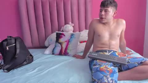 JUSTIN Y JAZMIN online show from 01/13/25, 07:31