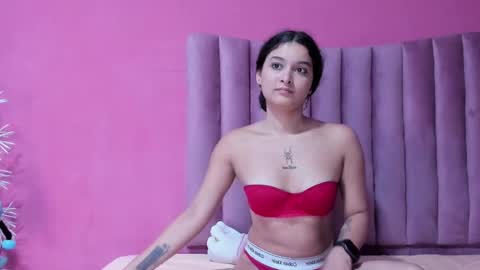 JUSTIN Y JAZMIN online show from 02/18/25, 12:04