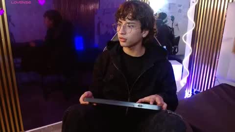 Snapshot of justin_tay1 chatting on 03/03/26, 03:23 justin online show from 03/03/26, 03:23