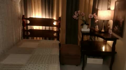 justine_hunk online show from 12/16/25, 02:05