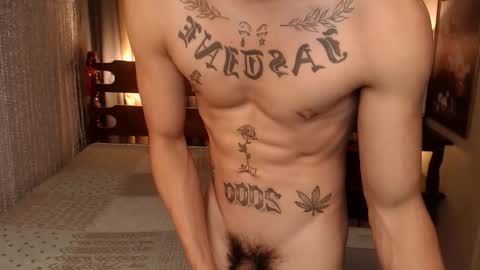 justine_hunk online show from 01/15/26, 09:40