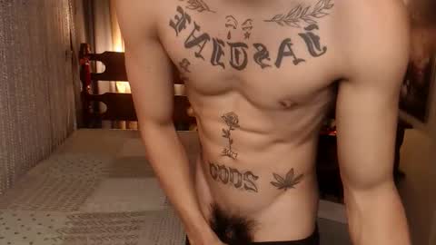 justine_hunk online show from 02/02/26, 01:37