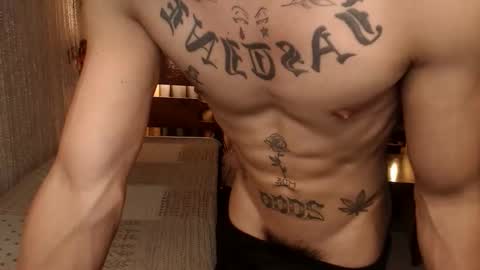 justine_hunk online show from 04/15/26, 07:26