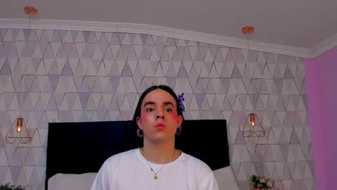 Justine online show from 05/25/26, 04:07