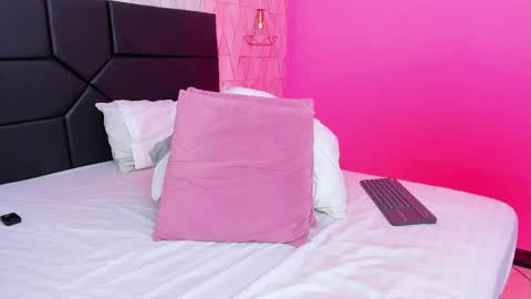 Justine online show from 06/04/26, 04:51