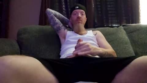 Snapshot of justinfromthadro chatting on 09/14/25, 09:25 justinfromthadro online show from 09/14/25, 09:25