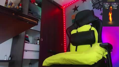 Justinsc online show from 12/03/25, 09:13