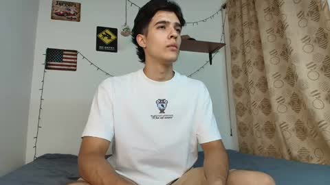 Snapshot of justinsinner1 chatting on 02/22/25, 11:03 justinsinner1 online show from 02/22/25, 11:03
