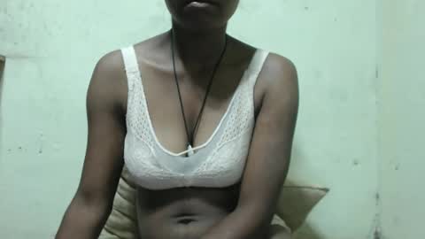 Justlhot online show from 11/21/25, 01:37