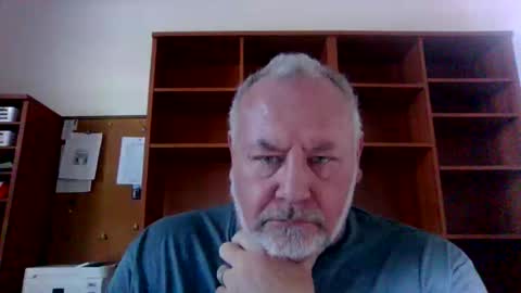 justme196756 online show from 10/21/25, 07:36