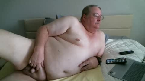 justmedm64 online show from 01/14/25, 03:57