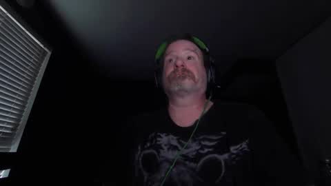 Snapshot of justmetool chatting on 10/20/25, 10:43 Tool online show from 10/20/25, 10:43