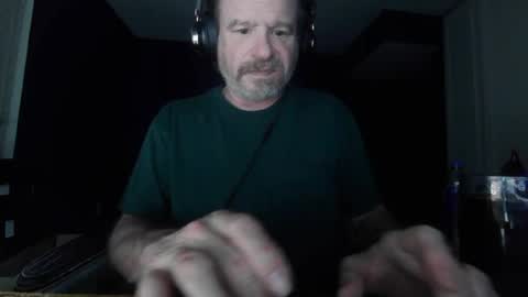 Snapshot of justmetool chatting on 06/23/26, 05:27 Tool online show from 06/23/26, 05:27