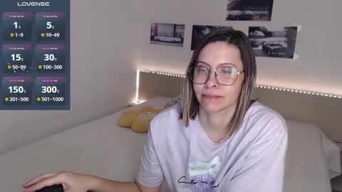 Julie online show from 12/20/24, 05:04