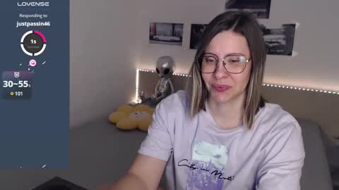 Julie online show from 01/17/25, 05:21