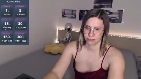 Julie online show from 01/18/25, 05:20