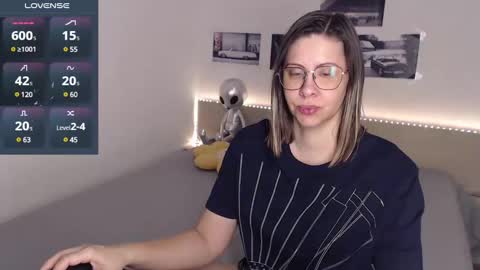 Julie online show from 01/27/25, 04:52