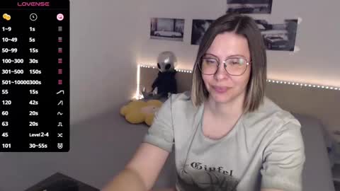 Julie online show from 02/09/25, 05:50