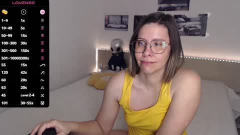 Julie online show from 03/02/25, 05:01