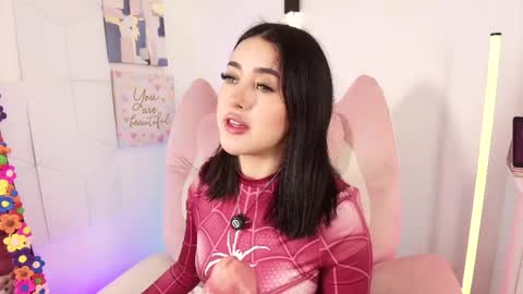 Snapshot of justonecute chatting on 05/29/26, 01:03 Emy online show from 05/29/26, 01:03