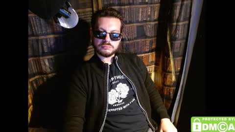 M. Dean online show from 11/21/25, 06:01