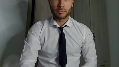 Snapshot of justynxxx1 chatting on 01/10/25, 12:06 Justin online show from 01/10/25, 12:06