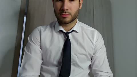 Snapshot of justynxxx1 chatting on 02/11/25, 06:19 Justin online show from 02/11/25, 06:19