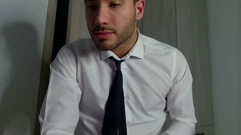 Snapshot of justynxxx1 chatting on 02/28/25, 02:31 Justin online show from 02/28/25, 02:31