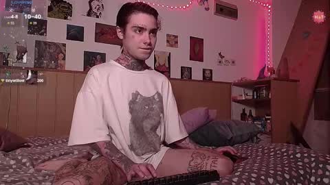 Juuzou hehim u can call me Juz online show from 11/15/25, 03:08