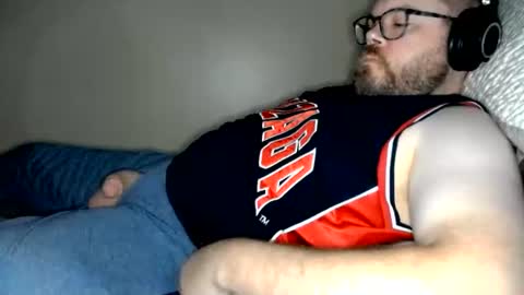 Snapshot of jwineness chatting on 07/18/26, 06:06 MidsizeBiGuy online show from 07/18/26, 06:06
