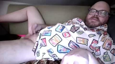 Snapshot of jwineness chatting on 08/04/26, 06:16 MidsizeBiGuy online show from 08/04/26, 06:16