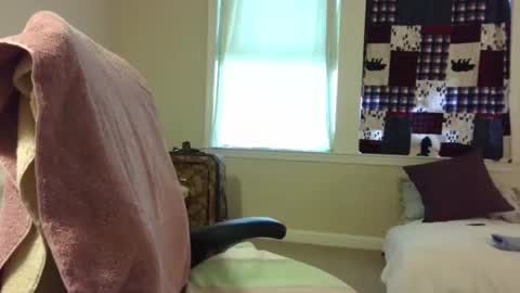 Wolf online show from 03/03/25, 02:04