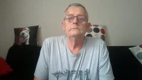 Snapshot of jyarthur01750 chatting on 10/03/25, 04:04 Arthur01750 online show from 10/03/25, 04:04