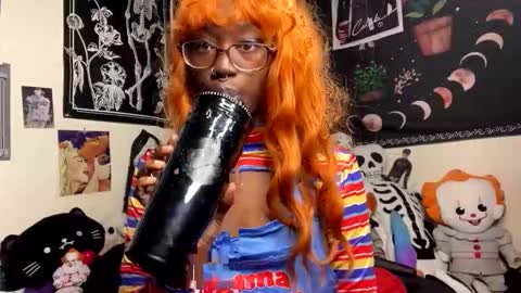 Aki Kim online show from 10/30/25, 05:57