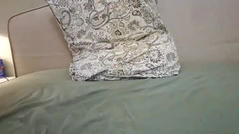 k938601 online show from 12/22/25, 07:00