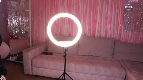 Amely online show from 11/26/25, 04:35