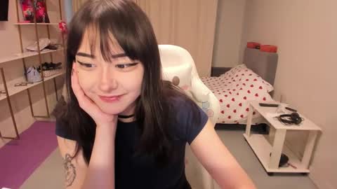 Kaoru online show from 02/06/26, 09:12