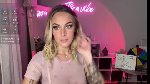 Snapshot of kaaaypaaay1 chatting on 01/19/26, 02:15 kaaaylapaaayla online show from 01/19/26, 02:15