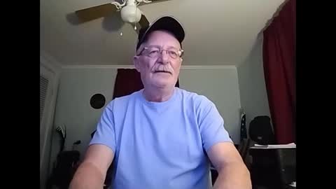 Snapshot of kabriggs136 chatting on 02/25/25, 12:25 kabriggs136 online show from 02/25/25, 12:25