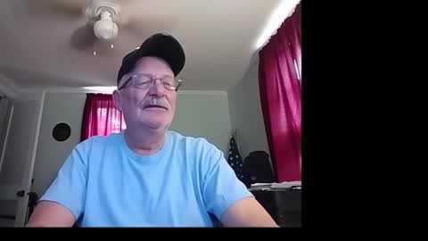 Snapshot of kabriggs136 chatting on 09/29/25, 07:30 kabriggs136 online show from 09/29/25, 07:30