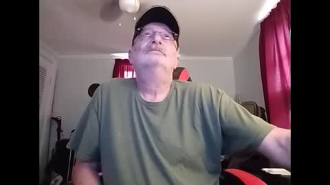 Snapshot of kabriggs136 chatting on 10/06/25, 06:16 kabriggs136 online show from 10/06/25, 06:16