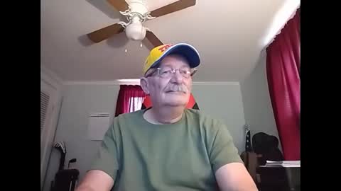 kabriggs137 online show from 12/27/24, 06:53