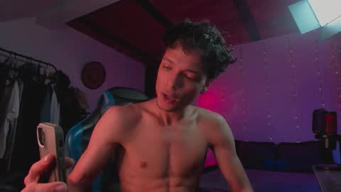 Kael Owens online show from 11/28/25, 05:59