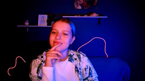 kaela_spell_ online show from 10/12/25, 08:46