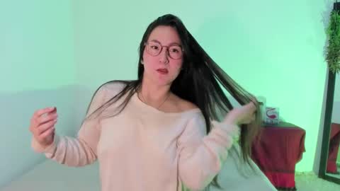 ChloeIndependient model online show from 03/09/25, 03:05